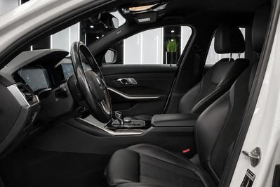 BMW Seria 3 318i aut