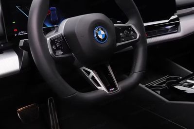 BMW Seria 5 530e xDrive M Sport