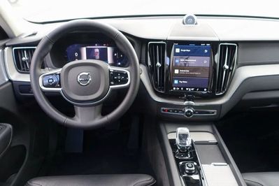 Volvo XC60 B5 B AWD Ultra Dark aut