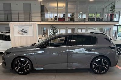 Peugeot 308 GT Exclusive S&S e-DCS6 1.2 mHEV