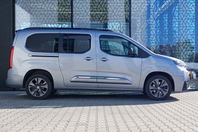 Toyota Proace City Verso Long L2H1 Family 8AT