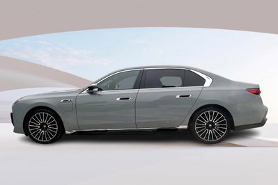 BMW Seria 7 M760e xDrive