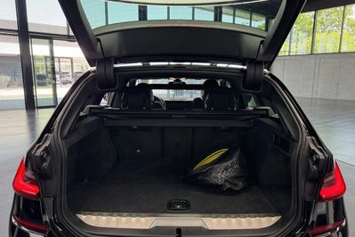 BMW Seria 3 330e PHEV xDrive M Sport aut