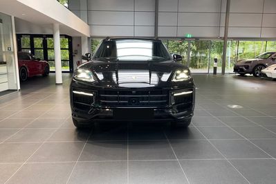 Porsche Cayenne E-Hybrid Black Edition