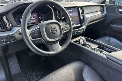 Volvo XC60 B4 B Momentum Pro