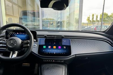 Mercedes Klasa E 300 e 4-Matic AMG