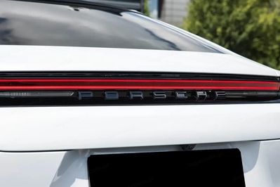 Porsche Panamera 4 E-Hybrid
