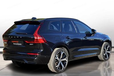 Volvo XC60 B5 B AWD Plus Dark