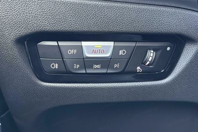 BMW Seria 3 330e xDrive M Sport