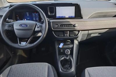 Ford Tourneo Courier Titanium