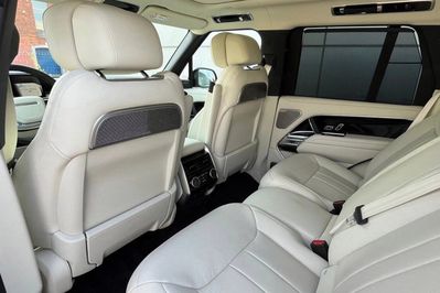 Land Rover Range Rover P550e Autobiography