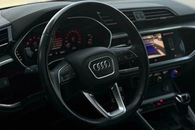 Audi Q3 35 TFSI mHEV S-Line S tronic