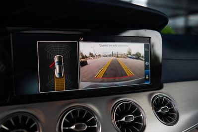 Mercedes E Klasa 400 Coupe 4-Matic 9G-TRONIC