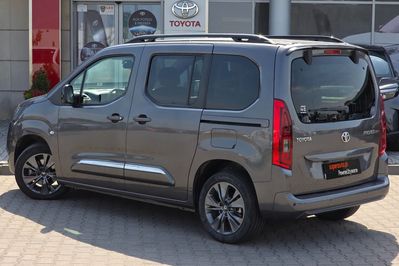 Toyota Proace City Verso 1.5 D-4D Family Aut.