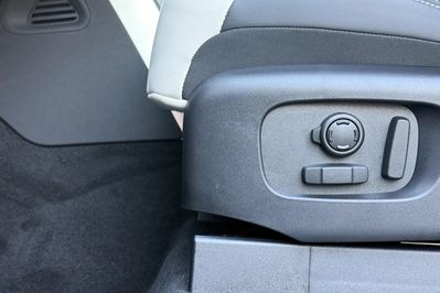 Land Rover Discovery D350 Dynamic HSE