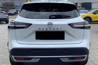 Nissan Qashqai N-Connecta Xtronic 1.3 DIG-T mHEV
