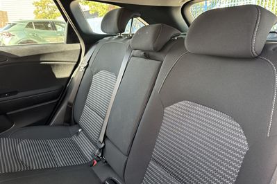 Kia Ceed M 1.5 T-GDI  DCT
