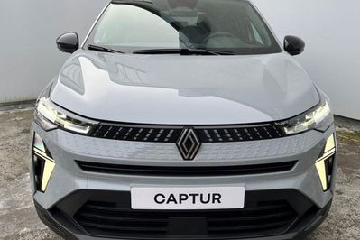 Renault Captur Techno 1.3 TCe mHEV EDC