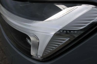 Volvo XC60 B5 AWD Ultra Black Edition