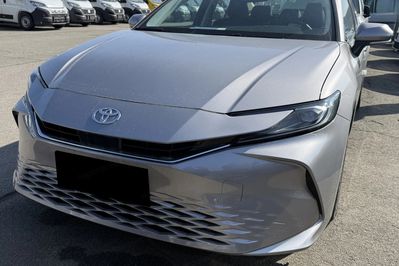 Toyota Camry Comfort 2.5 Hybrid Dynamic Force