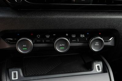 Citroen C4 EV136.50KWH Shine