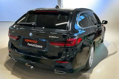 BMW Seria 5 530e xDrive Luxury Line aut