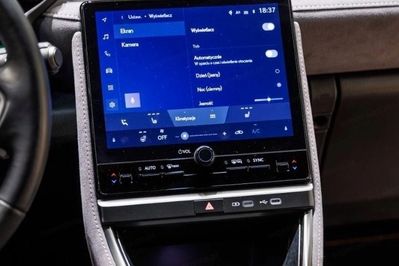 Lexus LBX Hybrid Cool