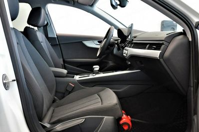 Audi A4 Avant 35 TFSI
