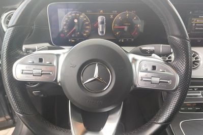 Mercedes Klasa E Coupe 220 d 4MATIC AMG Line