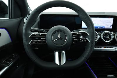 Mercedes GLA 220 4-Matic AMG Line