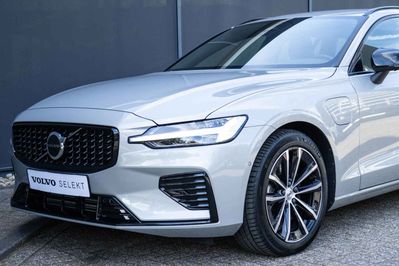 Volvo V60 T6 AWD Plug-In Hybrid Plus Dark
