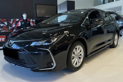 Toyota Corolla Comfort 1.5 benzyna