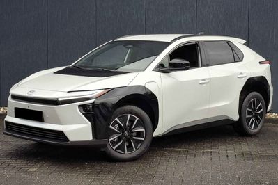 Toyota bZ4X Style EV