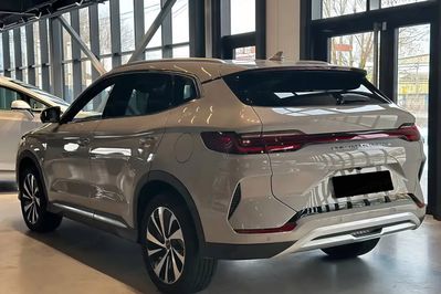 BYD Seal U DM-i  Design AWD