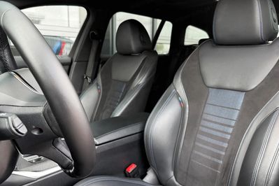 BMW Seria 3 Touring 318d Sport Line