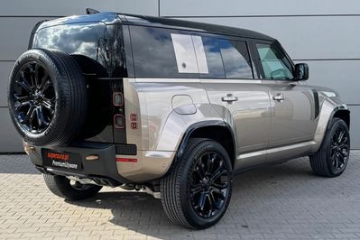 Land Rover Defender 110 P635 V8 mHEV Octa