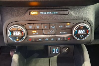 Ford Kuga 1.5 Ecoboost Titanium