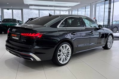 Audi A4 35 TFSI S Line
