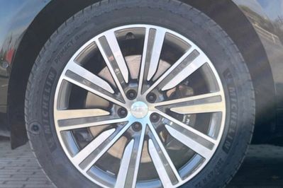 Land Rover Range Rover P550e Autobiography