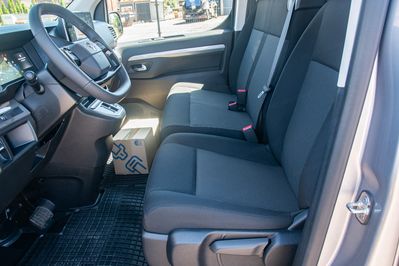 Opel Zafira Life Extra Long L2H1 Business AT8