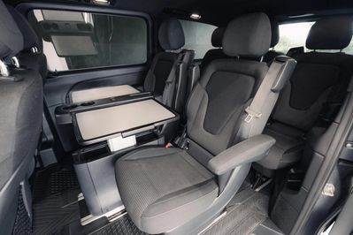 Mercedes V Klasa 300 d 4-Matic  9G-Tronic (długi)