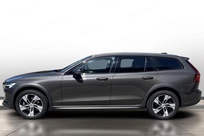 Volvo V60 CC Plus B4 D AWD aut