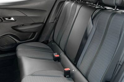 Peugeot 2008 1.2 PureTech Allure Pack S&S EAT8