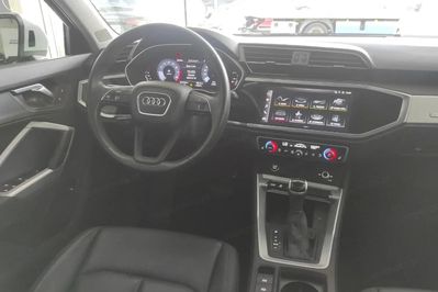 Audi Q3 35 TFSI mHEV S tronic
