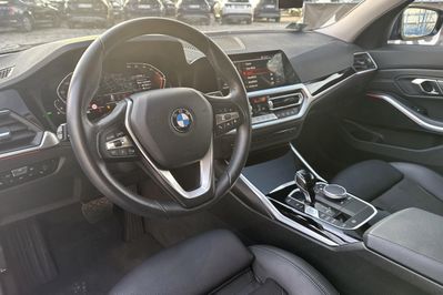 BMW Seria 3 320i