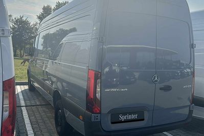 Mercedes Sprinter 317 CDI PRO Długi 9G-Tronic