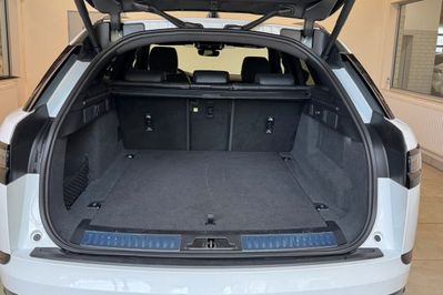 Land Rover Range Rover Velar D200 Dynamic SE