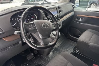 Toyota Proace Verso 2.0 D4-D Long Family aut
