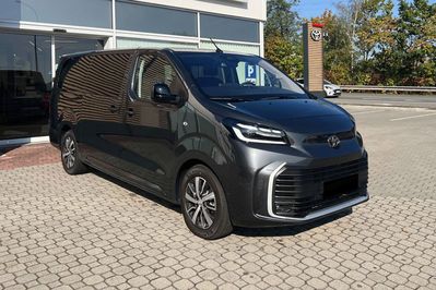 Toyota Proace Verso EV Long L2H1 75kWh Business