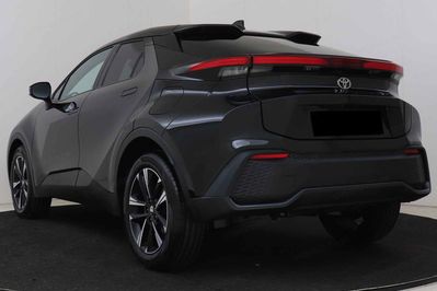 Toyota C-HR Style 2.0 Hybrid Dynamic Force Plug-in